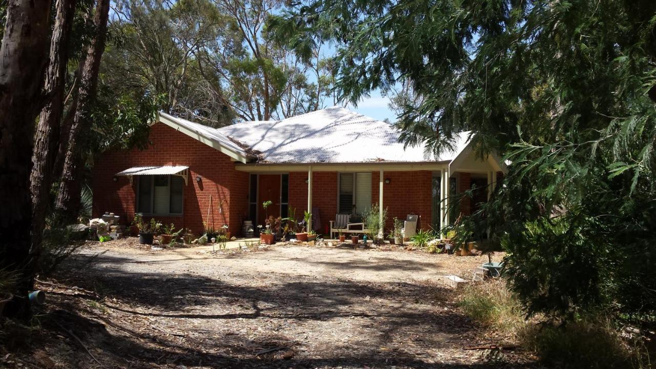 Stringybark Hills Retreat Bed & Breakfast
